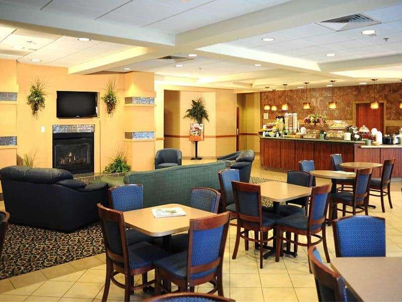 Hotel La Quinta By Wyndham Springfield Airport Plaza Udogodnienia zdjęcie