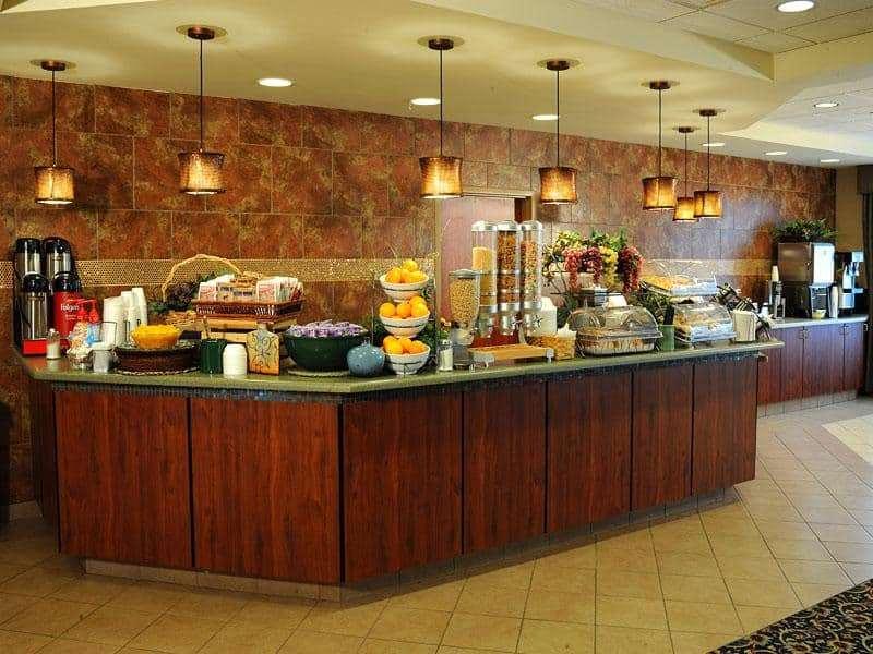 Hotel La Quinta By Wyndham Springfield Airport Plaza Udogodnienia zdjęcie