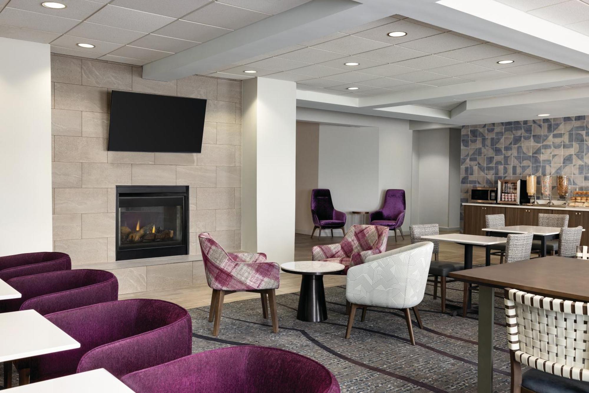 Hotel La Quinta By Wyndham Springfield Airport Plaza Zewnętrze zdjęcie