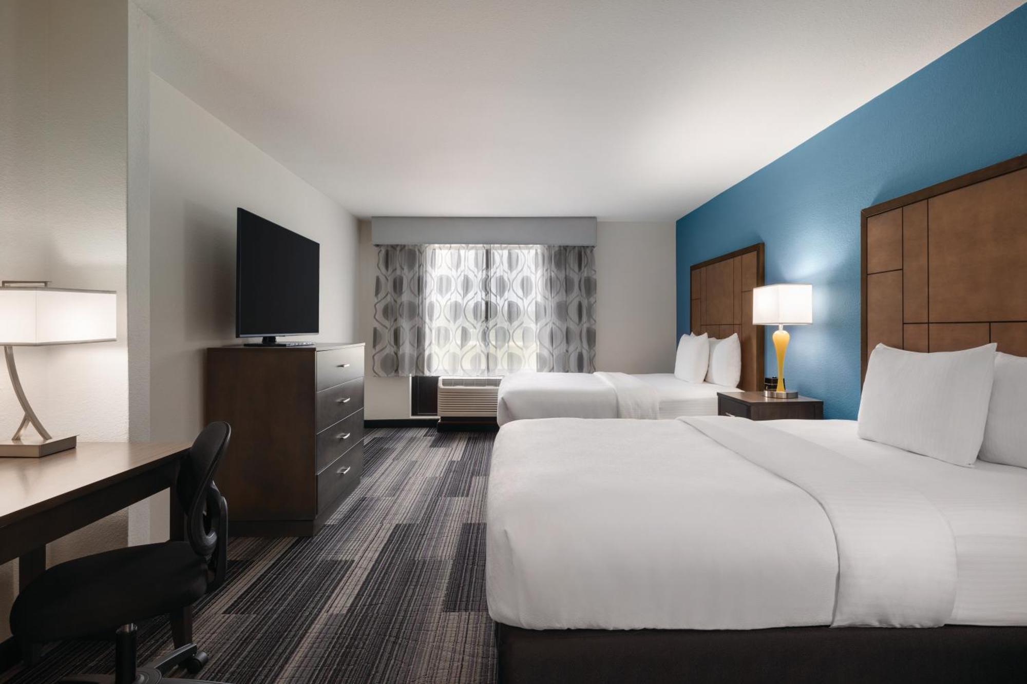 Hotel La Quinta By Wyndham Springfield Airport Plaza Zewnętrze zdjęcie